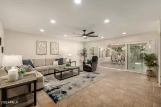 Photo #5: 6993067 Listing 