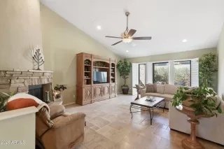 Photo #4: 6993129 Listing 