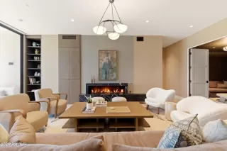 Photo #2: 6993138 Listing