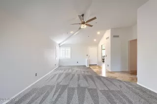 Photo #6: 6993227 Listing 