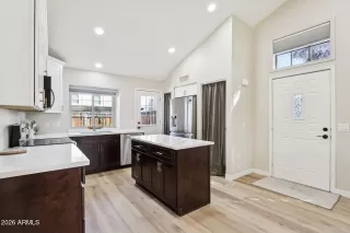 Photo #1: 6993442 Listing 