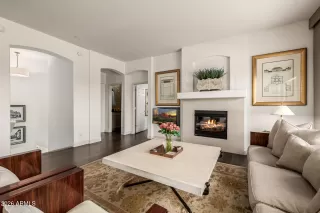 Photo #5: 6993462 Listing 