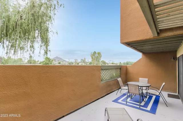 MLS: 6993488 Condo For Sale