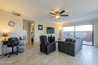 Photo #5: 6993488 Listing