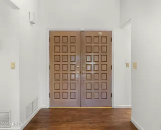 Photo #2: 6993632 Listing 