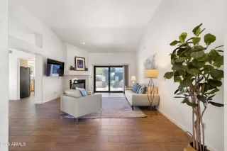 Photo #3: 6993632 Listing 