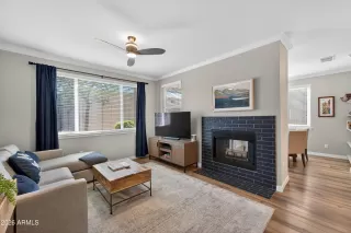 Photo #3: 6993676 Listing