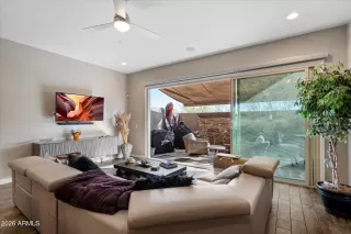 Photo #5: 6993952 Listing 