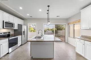 Photo #2: 6994035 Listing 