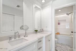 Photo #3: 6994039 Listing 