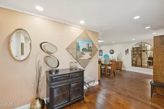 Photo #5: 6994041 Listing 