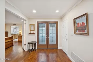 Photo #6: 6994041 Listing 