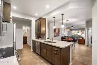 Photo #6: 6994271 Listing 