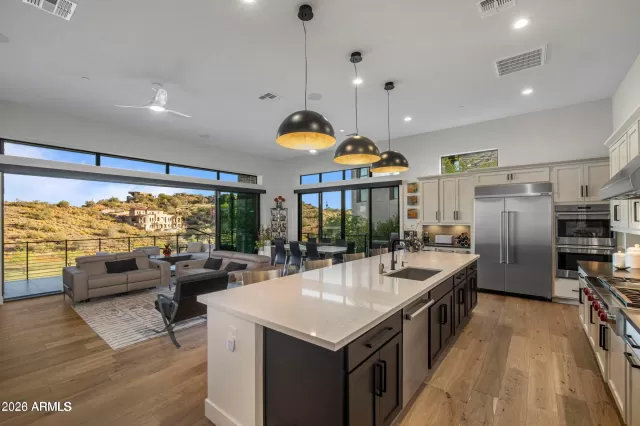 MLS: 6994595 Condo For Sale