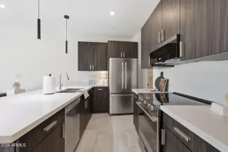 Photo #5: 6994619 Listing 