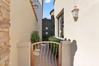 Photo #1: 6994703 Listing 