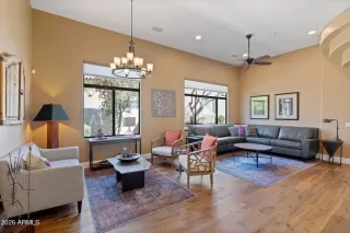 Photo #6: 6994703 Listing 