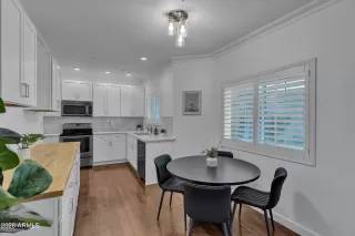 Photo #6: 6994871 Listing 