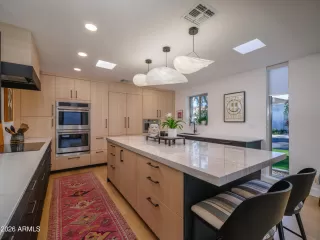 Photo #1: 6994903 Listing 