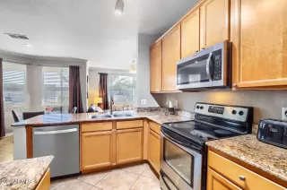 Photo #1: 6995064 Listing