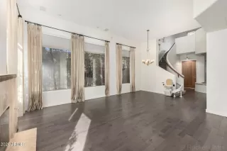 Photo #3: 6995176 Listing 