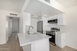 Photo #5: 6995232 Listing 