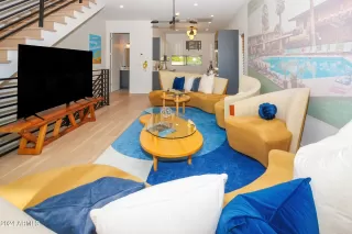 Photo #4: 6995241 Listing