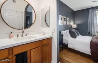 Photo #4: 6995418 Listing 