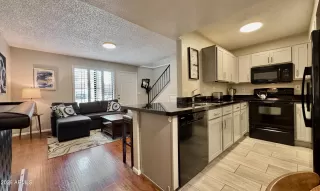 Photo #4: 6995430 Listing 