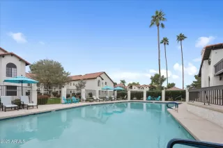 Photo #6: 6995523 Listing