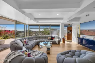 Photo #1: 6995848 Listing