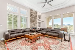 Photo #2: 6996179 Listing 