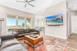 Photo #5: 6996179 Listing 