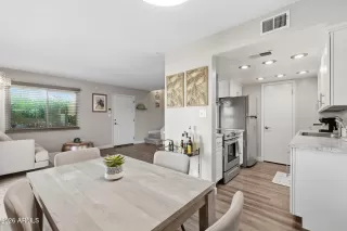 Photo #4: 6996383 Listing 