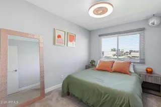 Photo #5: 6996383 Listing 