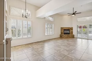 Photo #6: 6996431 Listing 