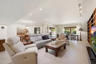 Photo #5: 6996439 Listing 