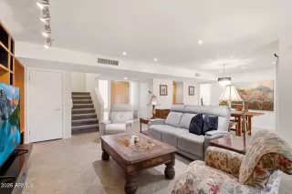 Photo #6: 6996439 Listing 