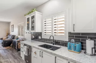 Photo #6: 6996634 Listing 