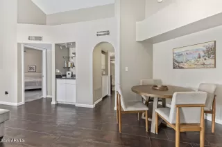 Photo #5: 6996675 Listing 