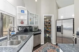 Photo #6: 6996675 Listing 