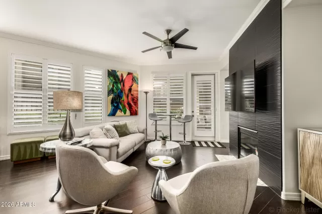 MLS: 6996852 Condo For Sale