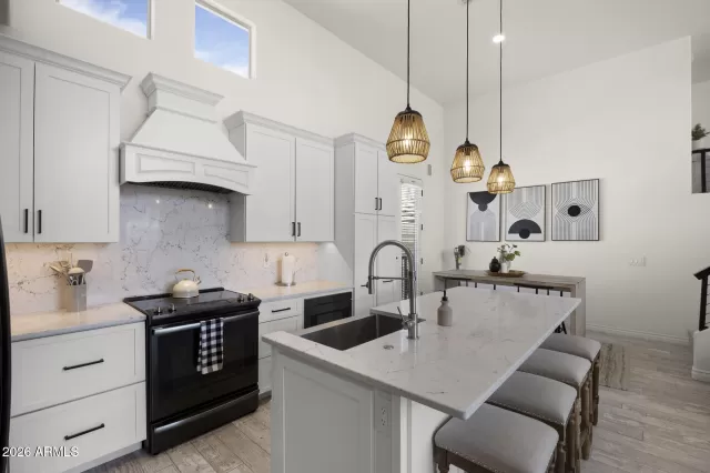 MLS: 6996976 Condo For Sale