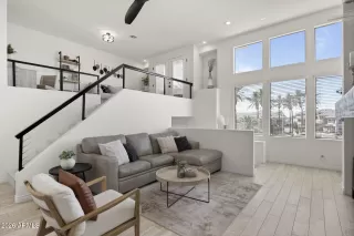 Photo #4: 6996976 Listing