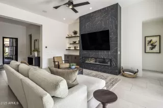 Photo #6: 6997600 Listing 