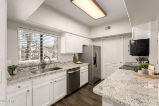 Photo #2: 6997864 Listing 