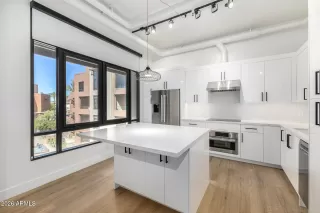 Photo #4: 6997901 Listing 