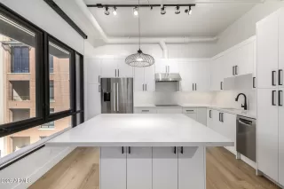 Photo #5: 6997901 Listing 