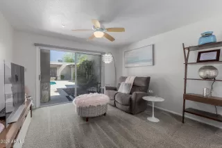 Photo #3: 6997917 Listing 