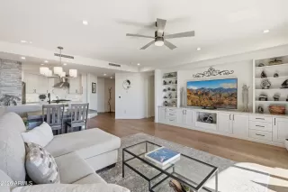 Photo #6: 6998010 Listing